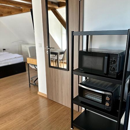 1 Zimmer Wohnung Dg Mit Klimaanlage Und Kleinen Balkon Oedheim Екстер'єр фото